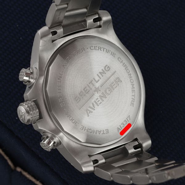 Breitling Avenger Chronograph 45 A13317